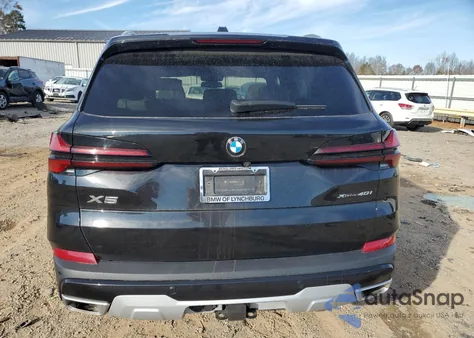 2024 BMW X5 xDrive40I z USA, uszkodzony, nr VIN 5UX23EU04R9W21921